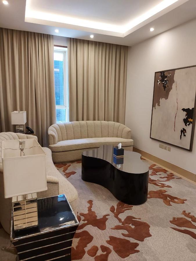 Sarwat Park Hotel Riyadh - Diplomatic Quarter Esterno foto
