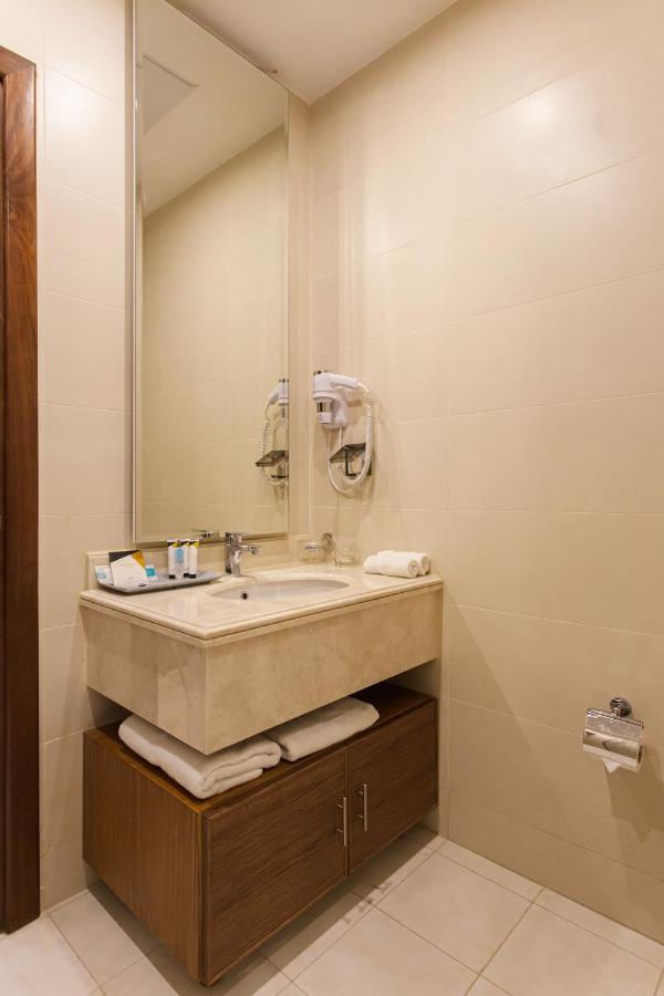 Sarwat Park Hotel Riyadh - Diplomatic Quarter Esterno foto