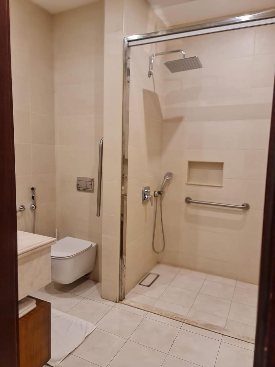 Sarwat Park Hotel Riyadh - Diplomatic Quarter Esterno foto