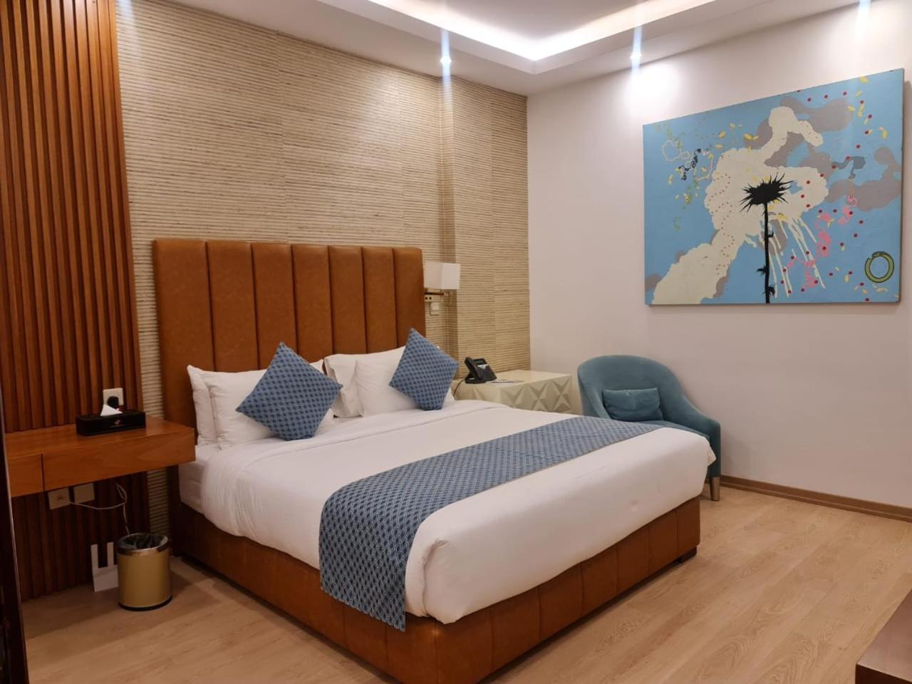 Sarwat Park Hotel Riyadh - Diplomatic Quarter Esterno foto